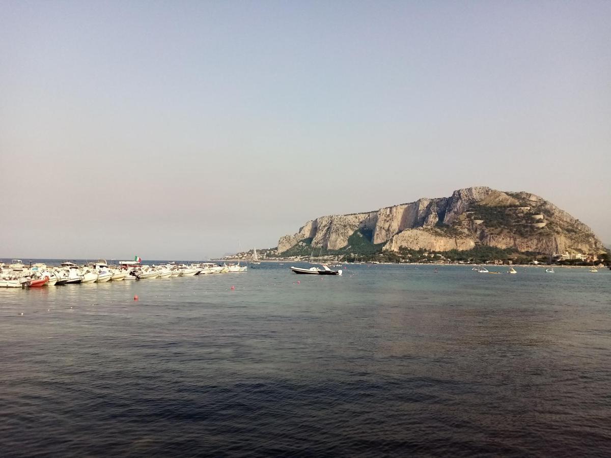 Ferienwohnung Casa Rosamarina Mondello Exterior foto